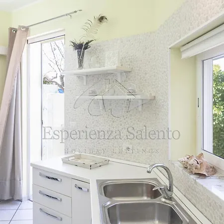 Breezy Beach House בית נופש