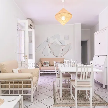 Breezy Beach House בית נופש