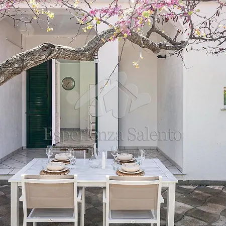 Holiday home Breezy Beach House Marina di Mancaversa
